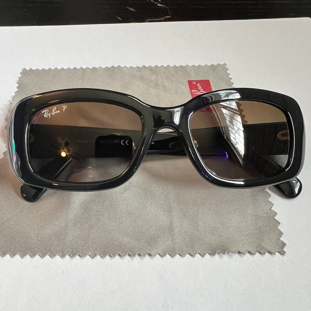 Ray-Ban RB4122 Sunglasses